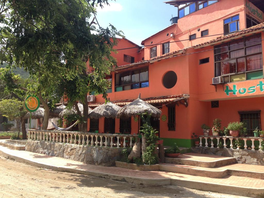 Hostal Pelikan تاجانجا المظهر الخارجي الصورة