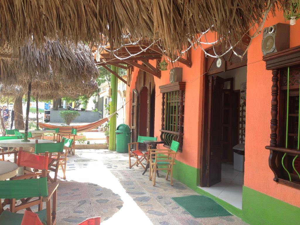 Hostal Pelikan تاجانجا المظهر الخارجي الصورة
