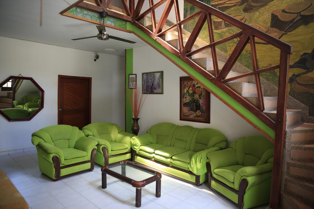 Hostal Pelikan تاجانجا المظهر الخارجي الصورة